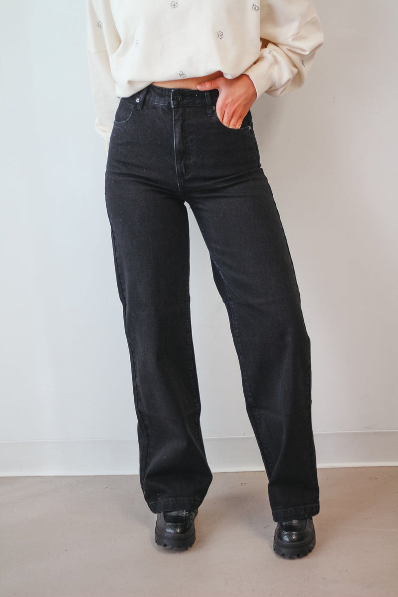 Abrand 94 High & Wide Black Jeans